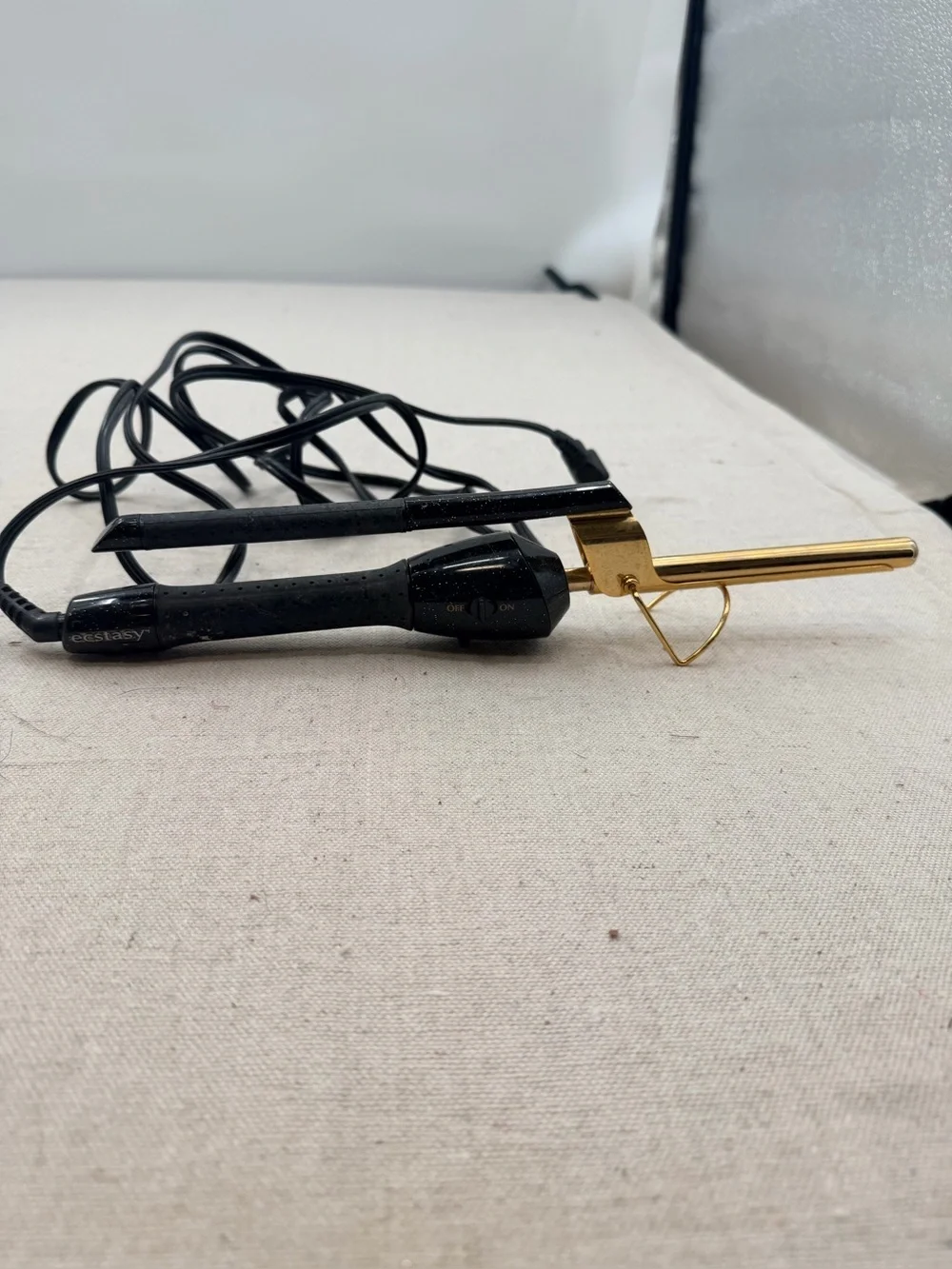 Gold Barrel Curling Wand with Black Handle - Professional Styling Tool
